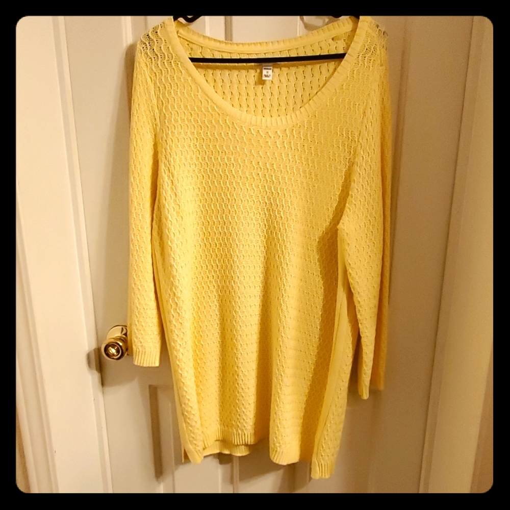 Croft & Barrow yellow knit sweater